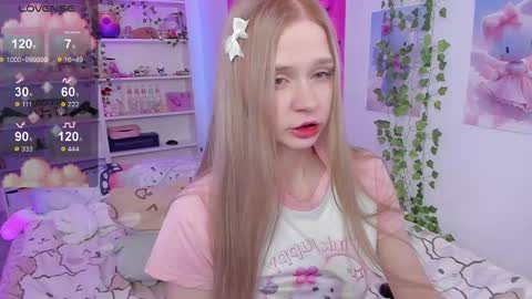 Snapshot of miliameow chatting on 28, 2, 2025 Milia online show from 28, 2, 2025