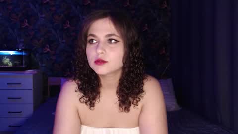 Stella and Neo online show from 11, 9, 2025