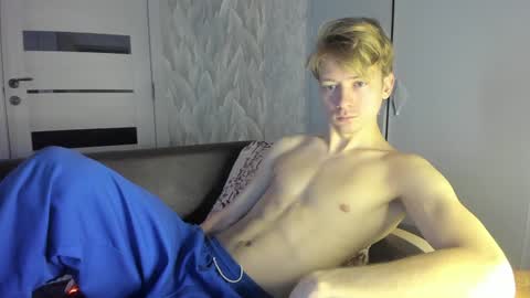 Snapshot of milkiwy chatting on 4, 12, 2024 Isaac online show from 4, 12, 2024