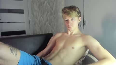 Snapshot of milkiwy chatting on 21, 12, 2024 Isaac online show from 21, 12, 2024