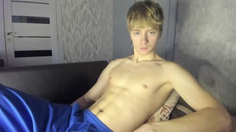 Snapshot of milkiwy chatting on 21, 1, 2025 Isaac online show from 21, 1, 2025