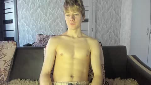 Snapshot of milkiwy chatting on 22, 1, 2025 Isaac online show from 22, 1, 2025