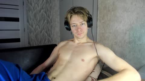 Snapshot of milkiwy chatting on 4, 2, 2025 Isaac online show from 4, 2, 2025