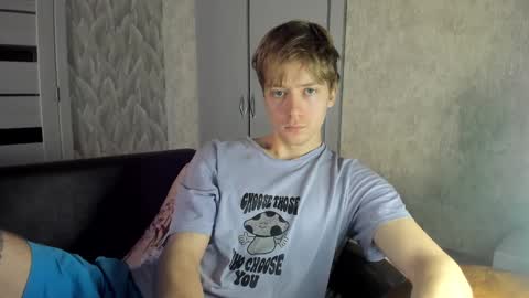 Snapshot of milkiwy chatting on 12, 2, 2025 Isaac online show from 12, 2, 2025