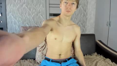 Snapshot of milkiwy chatting on 28, 2, 2025 Isaac online show from 28, 2, 2025