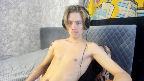 Snapshot of milkiwy chatting on 25, 9, 2025 Isaac online show from 25, 9, 2025