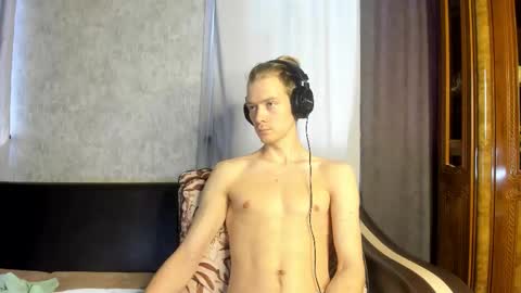 Isaac online show from 12, 11, 2025