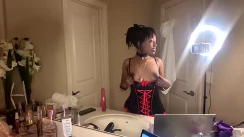 Snapshot of milkmarie123 chatting on 23, 11, 2025 milkmarie online show from 23, 11, 2025