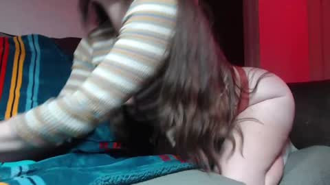 Snapshot of milknhunnny chatting on 24, 1, 2025 milknhunnny online show from 24, 1, 2025