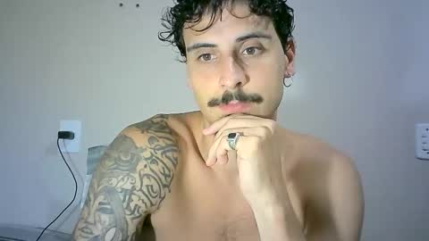 Snapshot of milkoffee chatting on 8, 12, 2024 milkoffee online show from 8, 12, 2024