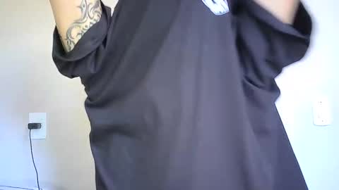 Snapshot of milkoffee chatting on 13, 12, 2024 milkoffee online show from 13, 12, 2024