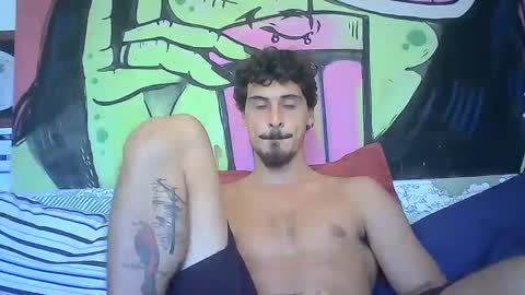 Snapshot of milkoffee chatting on 1, 3, 2025 milkoffee online show from 1, 3, 2025