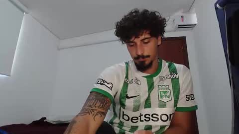 Snapshot of milkoffee chatting on 12, 2, 2026 milkoffee online show from 12, 2, 2026