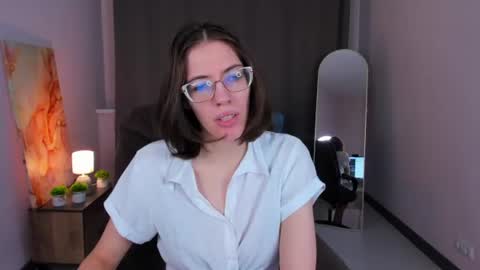 Snapshot of milky_jenny chatting on 24, 6, 2026 Eva online show from 24, 6, 2026