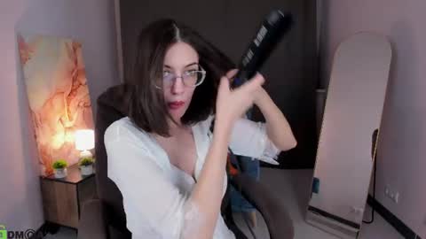 Snapshot of milky_jenny chatting on 26, 7, 2026 Eva online show from 26, 7, 2026