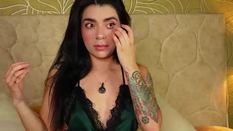 MillaBliss online show from 22, 11, 2025