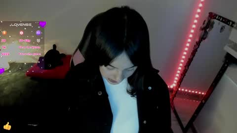 Snapshot of millandiux chatting on 16, 5, 2026 millandiux online show from 16, 5, 2026