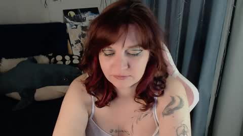 Snapshot of millapoolys chatting on 7, 6, 2026 Milla online show from 7, 6, 2026