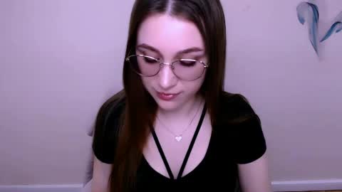 Snapshot of millasamsd chatting on 22, 4, 2026 Milla online show from 22, 4, 2026