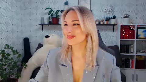 MillaXQueen online show from 25, 3, 2026