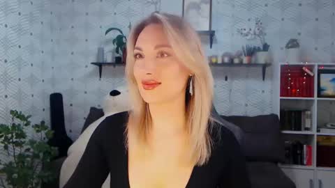 Snapshot of millaxqueen chatting on 20, 4, 2026 MillaXQueen online show from 20, 4, 2026