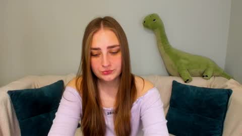 Snapshot of millibrooksss chatting on 19, 5, 2026 millibrooksss online show from 19, 5, 2026