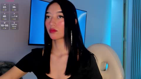 Snapshot of millieskinny_ chatting on 8, 9, 2025 Ana Maria online show from 8, 9, 2025