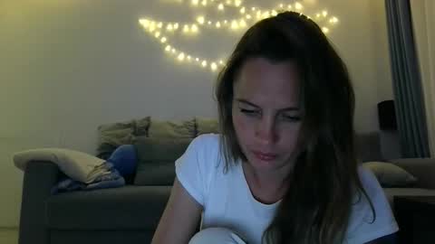 milly_browski online show from 14, 9, 2025