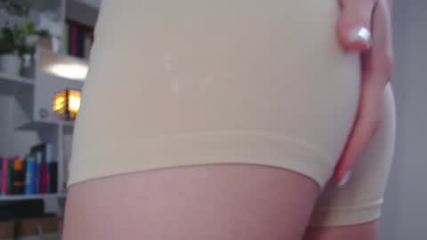 Milly online show from 20, 12, 2024