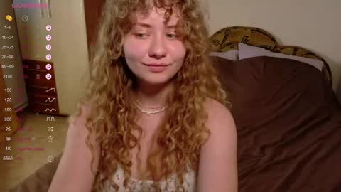 Snapshot of milounee chatting on 27, 4, 2026 milounee online show from 27, 4, 2026