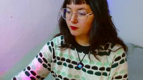 mily_baker online show from 28, 1, 2025