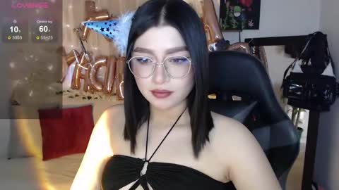 Snapshot of mily_thomson_b chatting on 11, 9, 2025 Mily online show from 11, 9, 2025