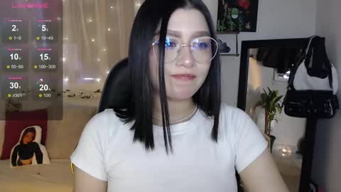 Snapshot of mily_thomson_b chatting on 27, 9, 2025 Mily online show from 27, 9, 2025