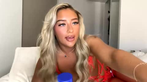 Mimi Monroe  online show from 14, 12, 2025