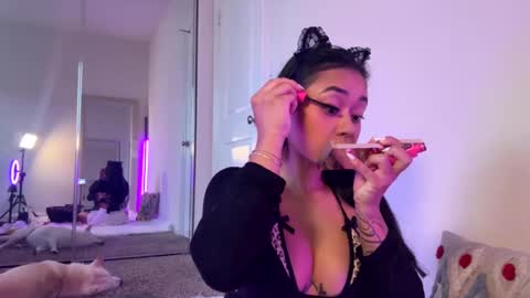 Mimi Baby online show from 23, 10, 2025