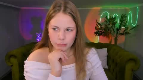 Kelly online show from 3, 12, 2024