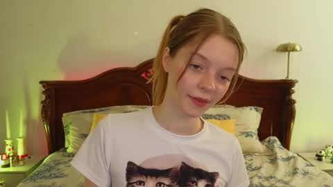 Snapshot of mimichelle chatting on 2, 3, 2025 mimichelle online show from 2, 3, 2025