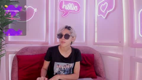 Minji online show from 25, 1, 2025
