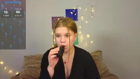 hi Im Mina  online show from 21, 4, 2026