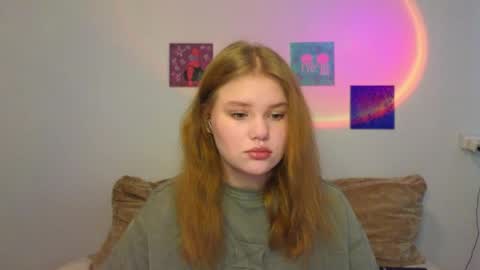 Snapshot of mina27372 chatting on 6, 5, 2026 hi Im Mina online show from 6, 5, 2026