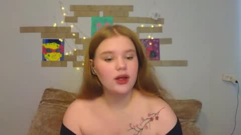 Snapshot of mina27372 chatting on 13, 5, 2026 hi Im Mina online show from 13, 5, 2026