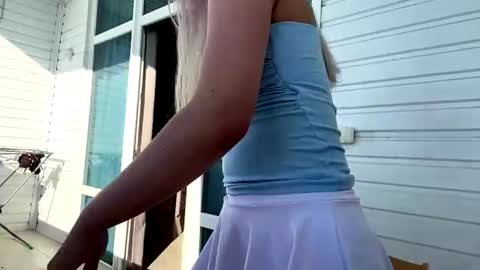 Snapshot of minaempey chatting on 12, 7, 2026 Lisy online show from 12, 7, 2026