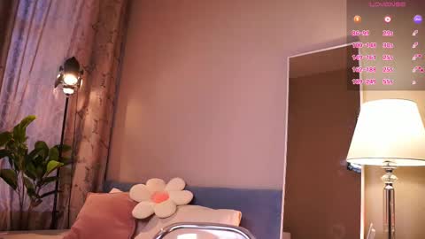 Frances  Next streams Thu Fri Sat 8am -  4pm GMT3 online show from 26, 9, 2025