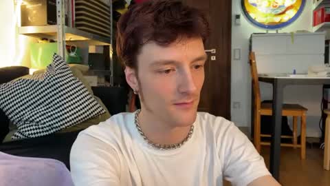 Snapshot of mindly chatting on 22, 1, 2025 Mindly online show from 22, 1, 2025