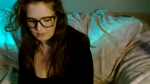 Snapshot of mindymounds chatting on 12, 6, 2026 Mindy online show from 12, 6, 2026