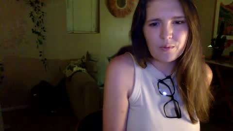 Snapshot of mindymounds chatting on 13, 7, 2026 Mindy online show from 13, 7, 2026