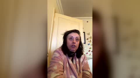 please subscribe to my fansly  please no video or photos must be recorded or re sold online show from 6, 4, 2026