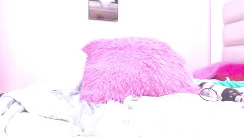Snapshot of minene_mikami chatting on 21, 7, 2026 minene_mikami online show from 21, 7, 2026