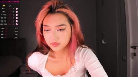 minnie_jin online show from 8, 12, 2024