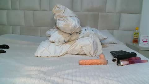 Snapshot of minnie_spice chatting on 25, 9, 2025 lex online show from 25, 9, 2025